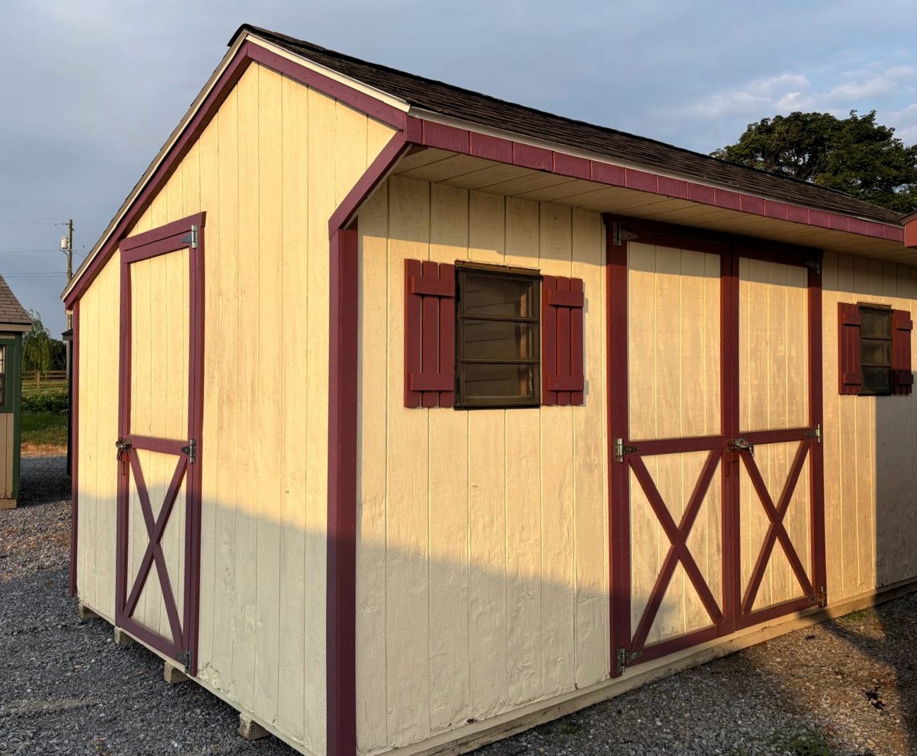 10'x16' Used Quaker Style Shed